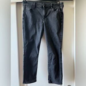 American Eagle Woman's size 14 Short